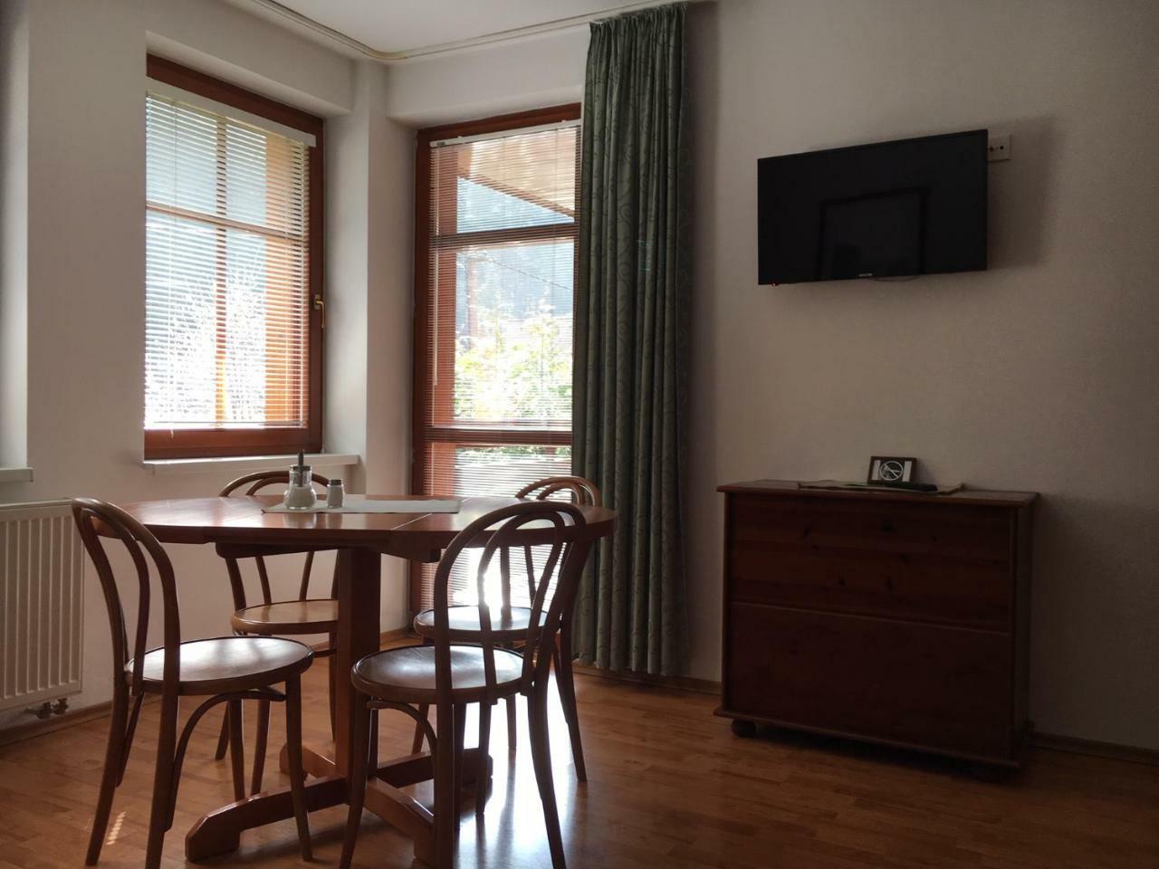 Apartmany Solum 데마노브스카돌리나 외부 사진